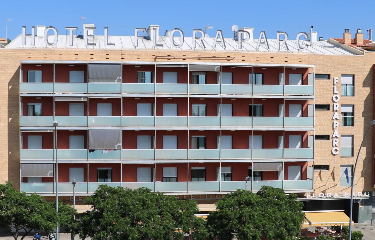 Hotel Flora Parc Castelldefels Eksteriør bilde